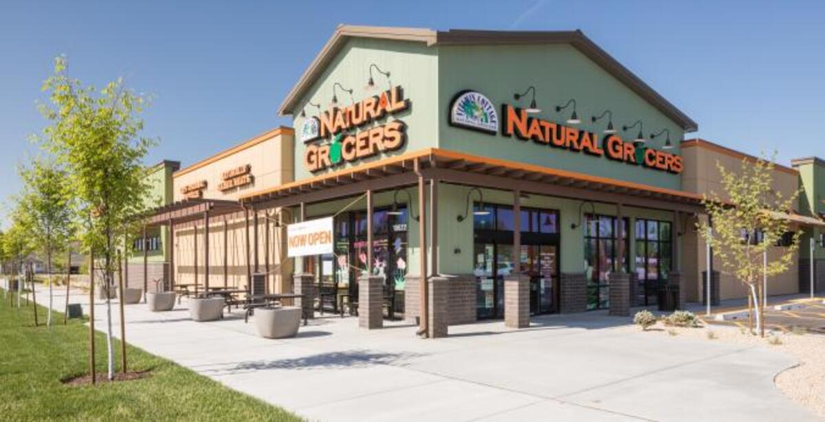 Natural Grocers Set to Open in Downtown Redmond's Former JoAnn's Fabrics Building