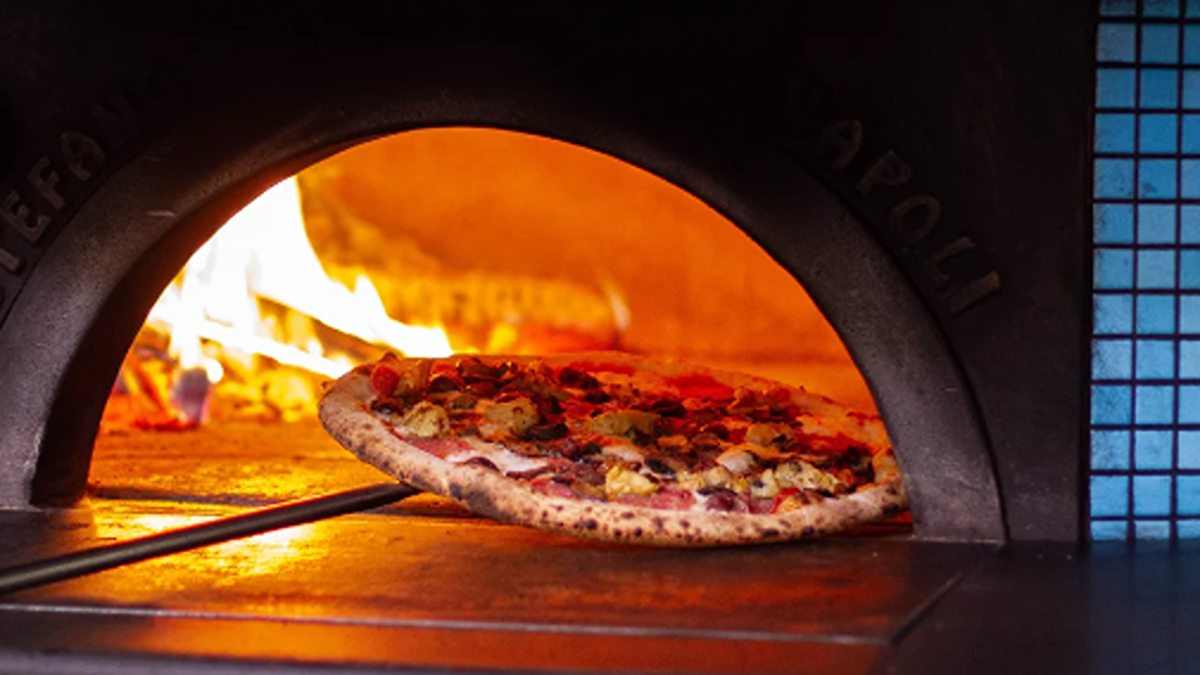Varuni Napoli Announces Upcoming Opening of High Street Location Varuni Napoli to bring its Southern Italian cuisine to High Street.