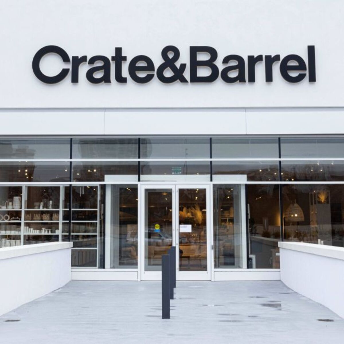 Crate & Barrel Opening New Denver Store