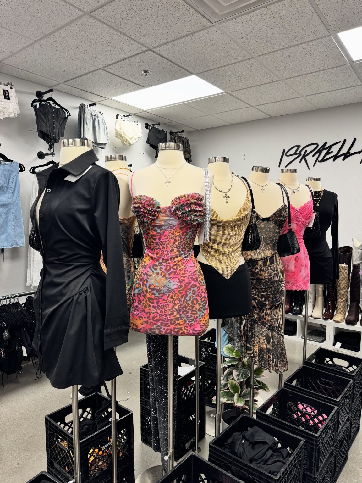 Israella Clothing Store Continues to Bloom, Opening Third Store