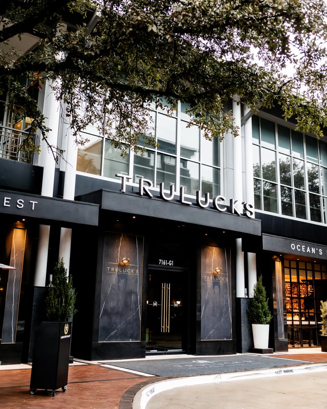 Truluck’s Ocean’s Finest Seafood and Crab to Open in Town & Country Village