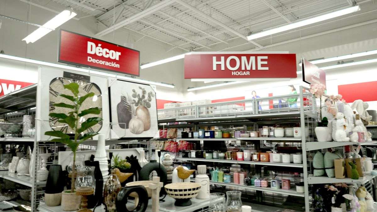 Easy aisle navigation inside Burlington Store (Burlington Stores PR)