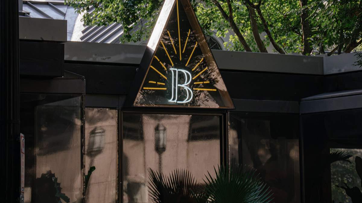 Botánico Cocina & Social Club offer a Latin American dining experience.