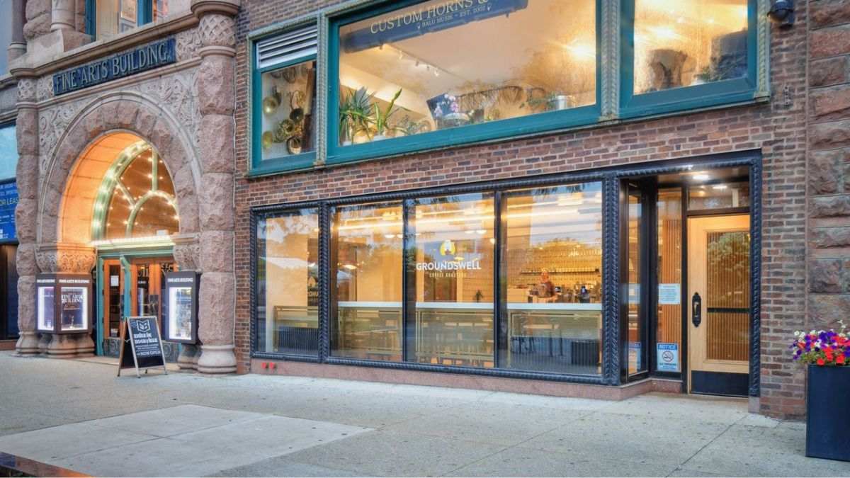 Groundswell Coffee Roasters has opened a new all-day cafe inside Chicago’s historic Fine Arts Building. 