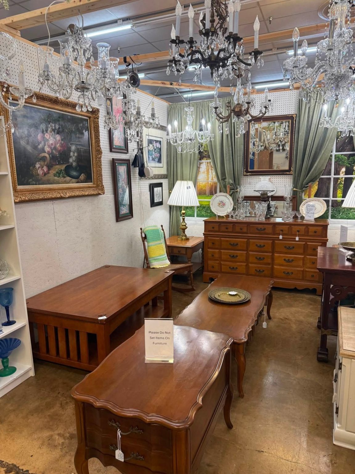 Sherri’s Vintage Home Market Bringing Antique Furniture and Decor to Arlington