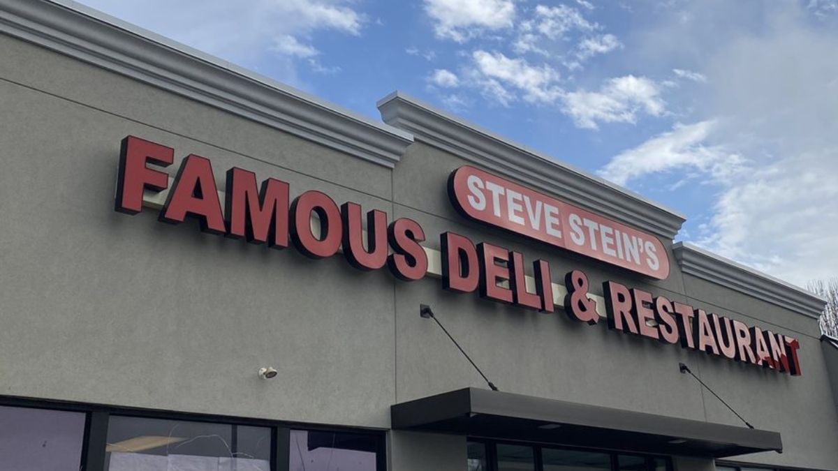 Steve Stein's Famous Deli storefront image