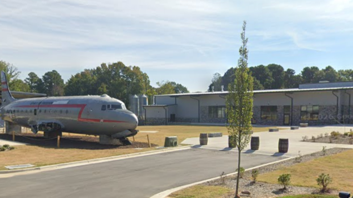 Aviator Airplane Lounge Plans Airplane-Themed Cocktail Bar in Raleigh Area