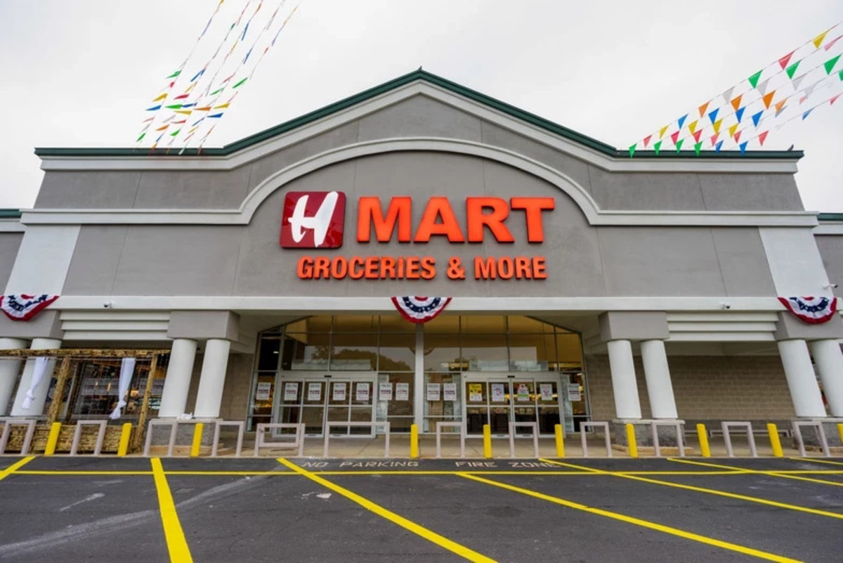 H Mart Is Bringing Its First Sacramento Store, and a Food Hall, to Mack Road