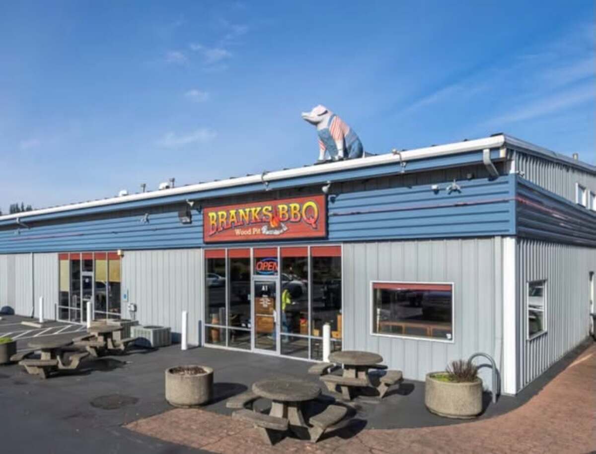 Brank’s BBQ Moving Across the Street to New Sumner Home