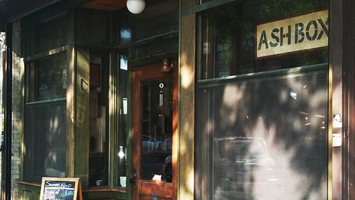 Ashbox Cafe closes in Brooklyn.