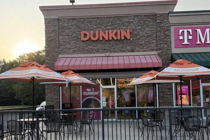 Dunkin' opens new Woodstock location today.