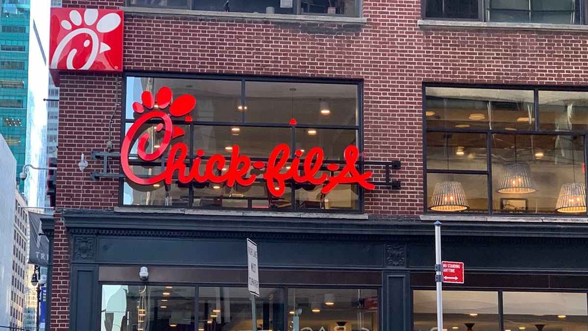 Chick-fil-A opens its fifth Brooklyn restaurant.