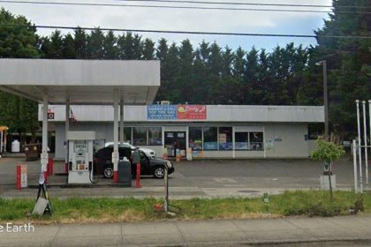 Sandy Mart Taking Over Former Lucky B Food Mart on NE Sandy Boulevard