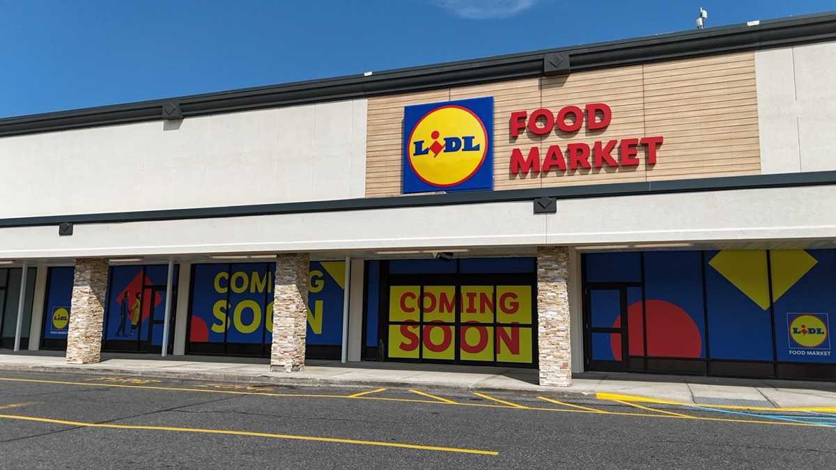 Lidl store is opening in Staten Island this month.