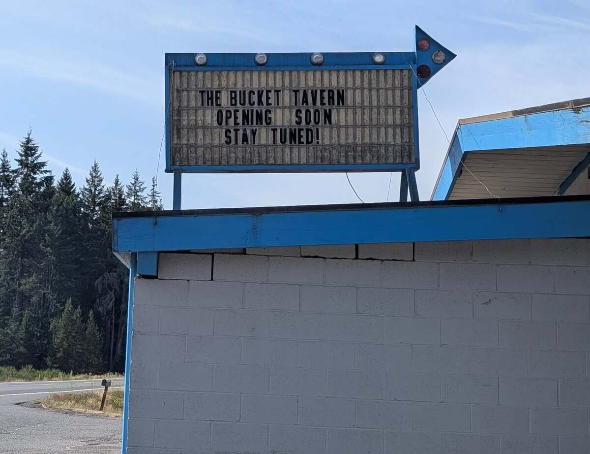 The Bucket Tavern Replacing Empire Pizza in Port Orchard