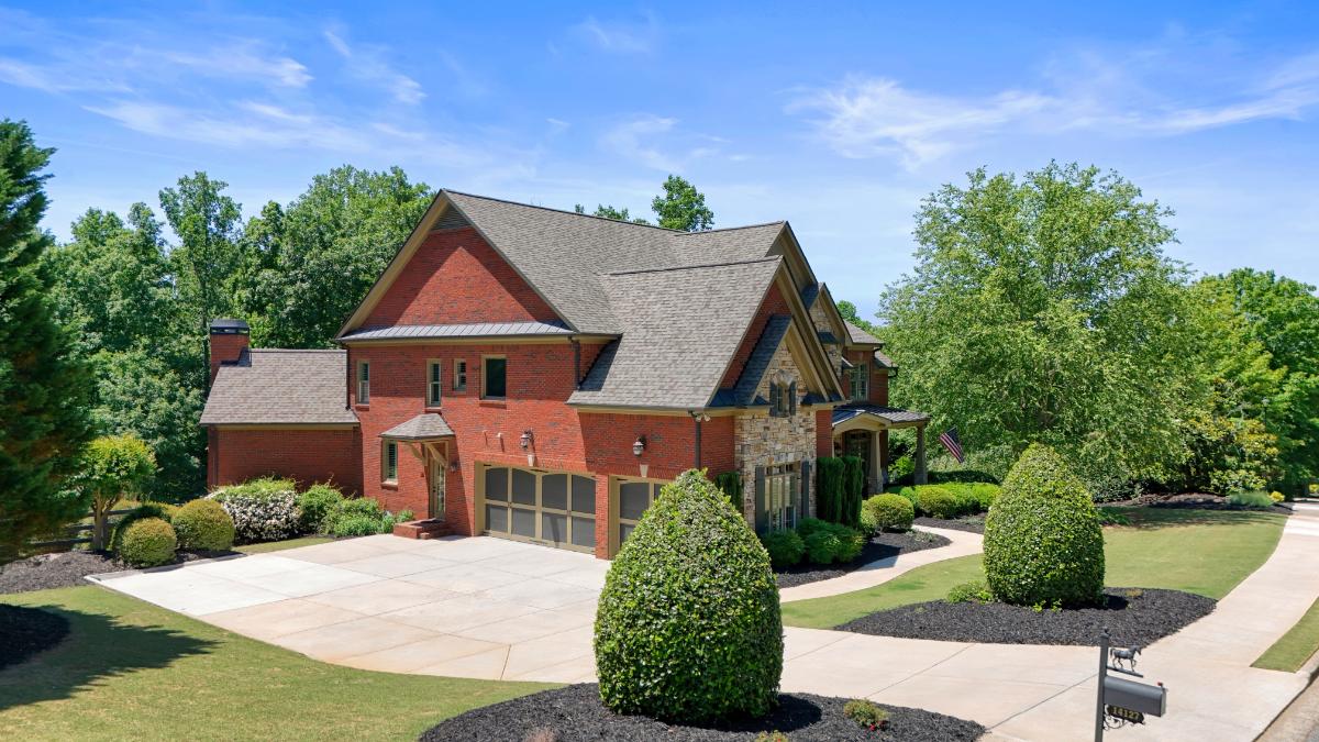 A Classic Milton Estate Framed by Exceptional Outdoor Living