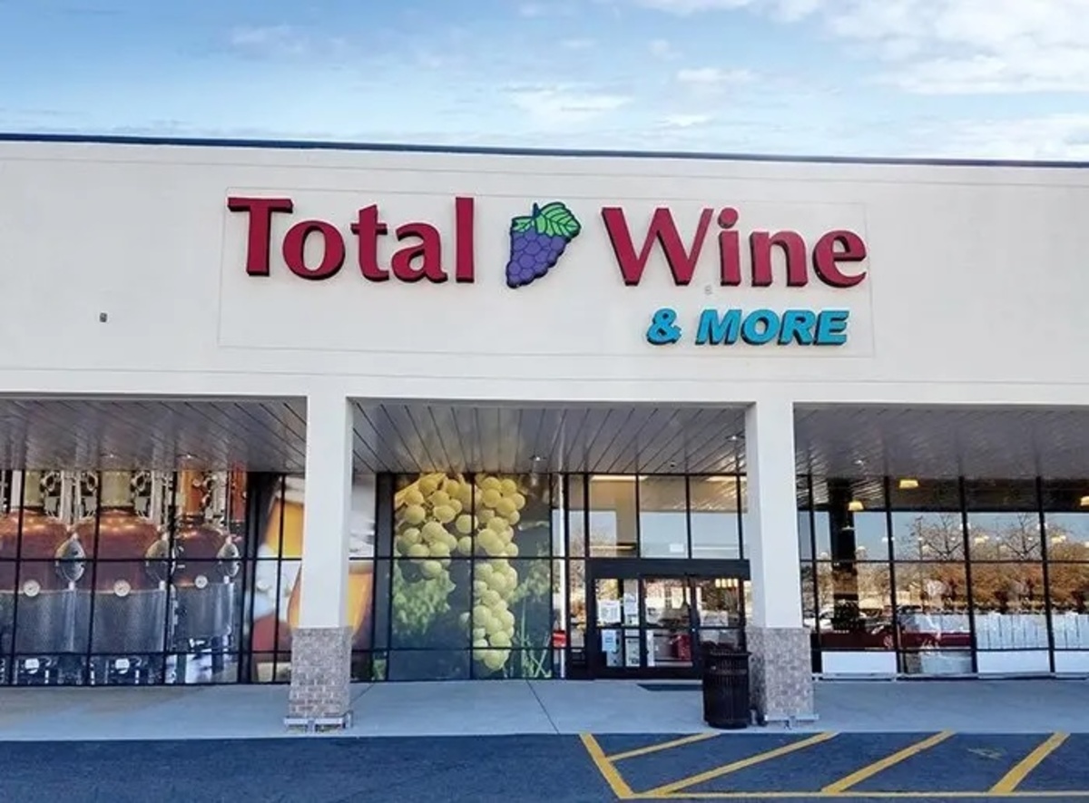Total Wine and More Planned for Orchard Lake Shopping Center in Farmington Hills