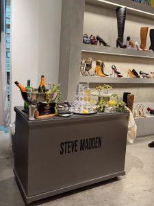 Steve Madden at The Fashion Show Mall Closed for Renovations