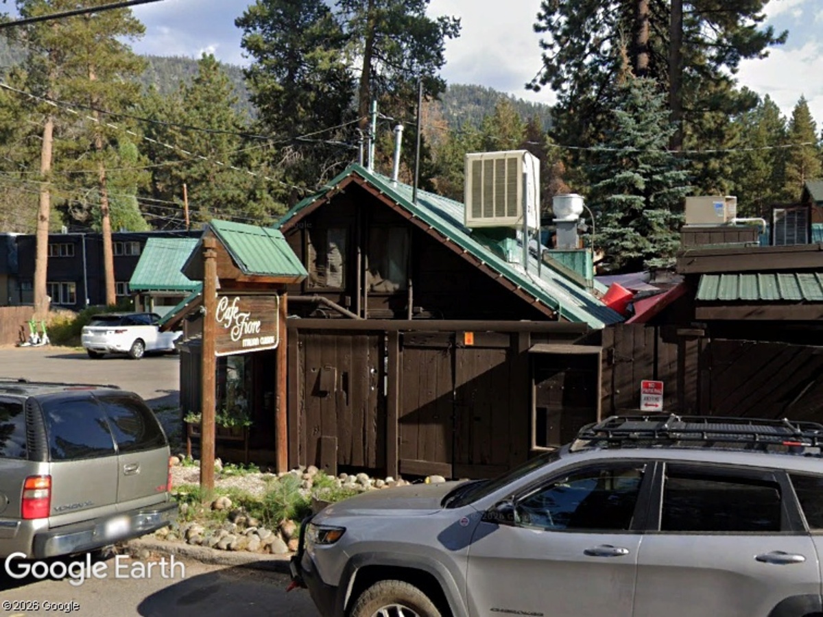 Casa Bellini Is Filing to Fill a Six-Table Log Cabin in South Lake Tahoe