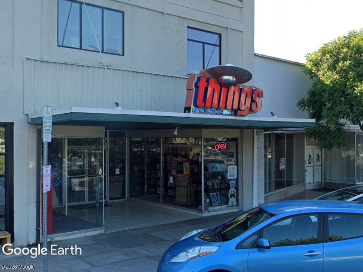 A New Comic Shop Is Filling Milwaukie's Main Street Vacancy