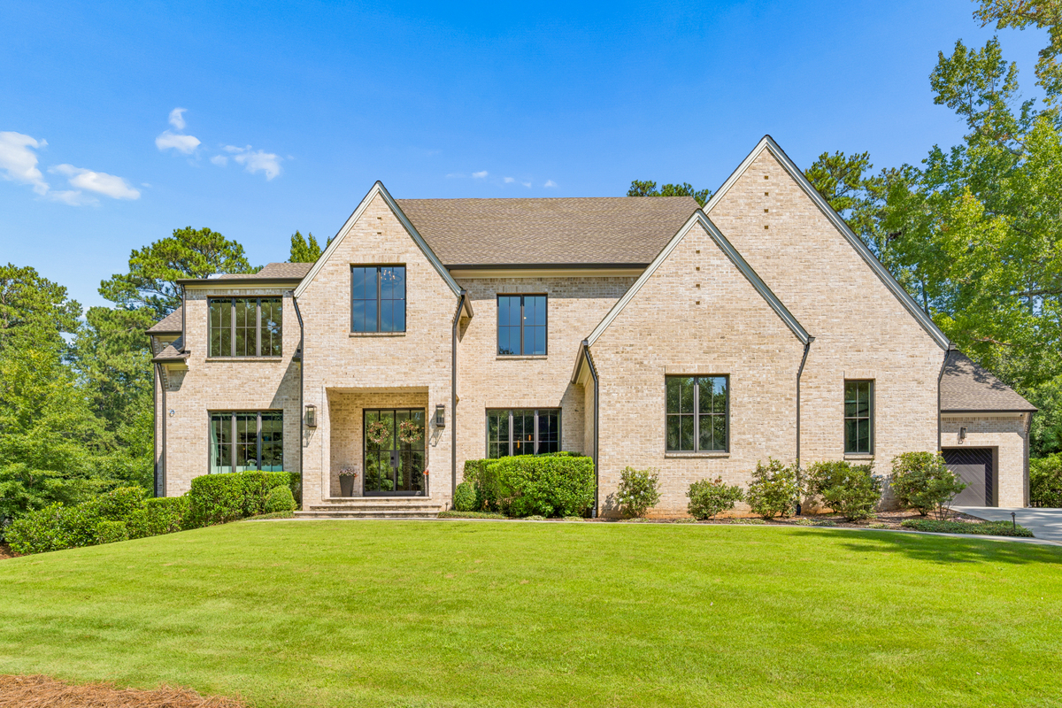765 Heards Ferry Rd NW, Atlanta, GA 30328