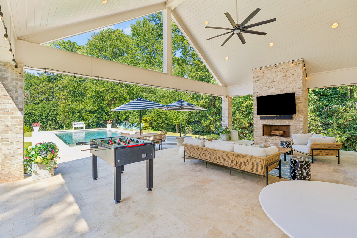 765 Heards Ferry Rd NW, Atlanta, GA 30328