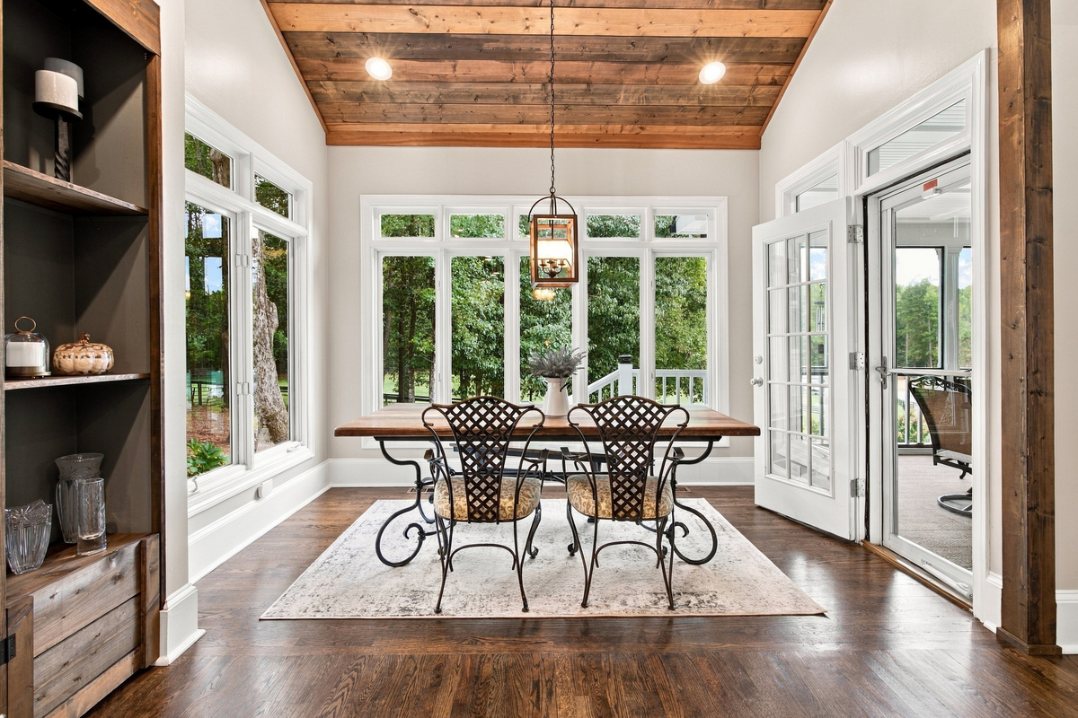 Nine Acres, Extensive Equestrian Facilities and a Private Estate in Canton