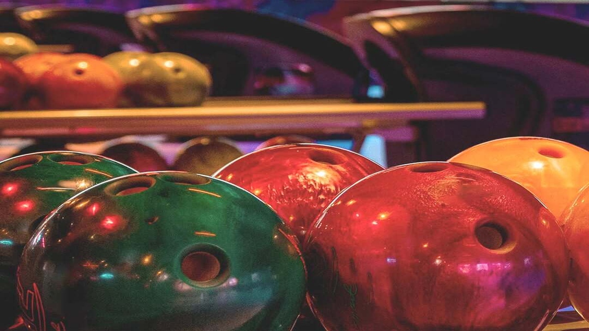 Lucky Strike Preparing To Open In Tustin