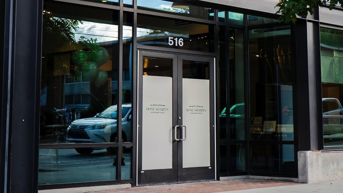 Smoky Hollow Expecting an All-Day Wine Bar and Fusion Tapas Spot
